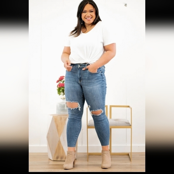 Judy Blue Women's Skinny Jeans - Distressed Blue - Picture 1 of 13